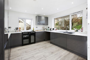 Photo 13- click for photo gallery